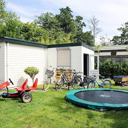Ruim chalet in het hart van Zeeland Heinkenszand Buitenkant foto